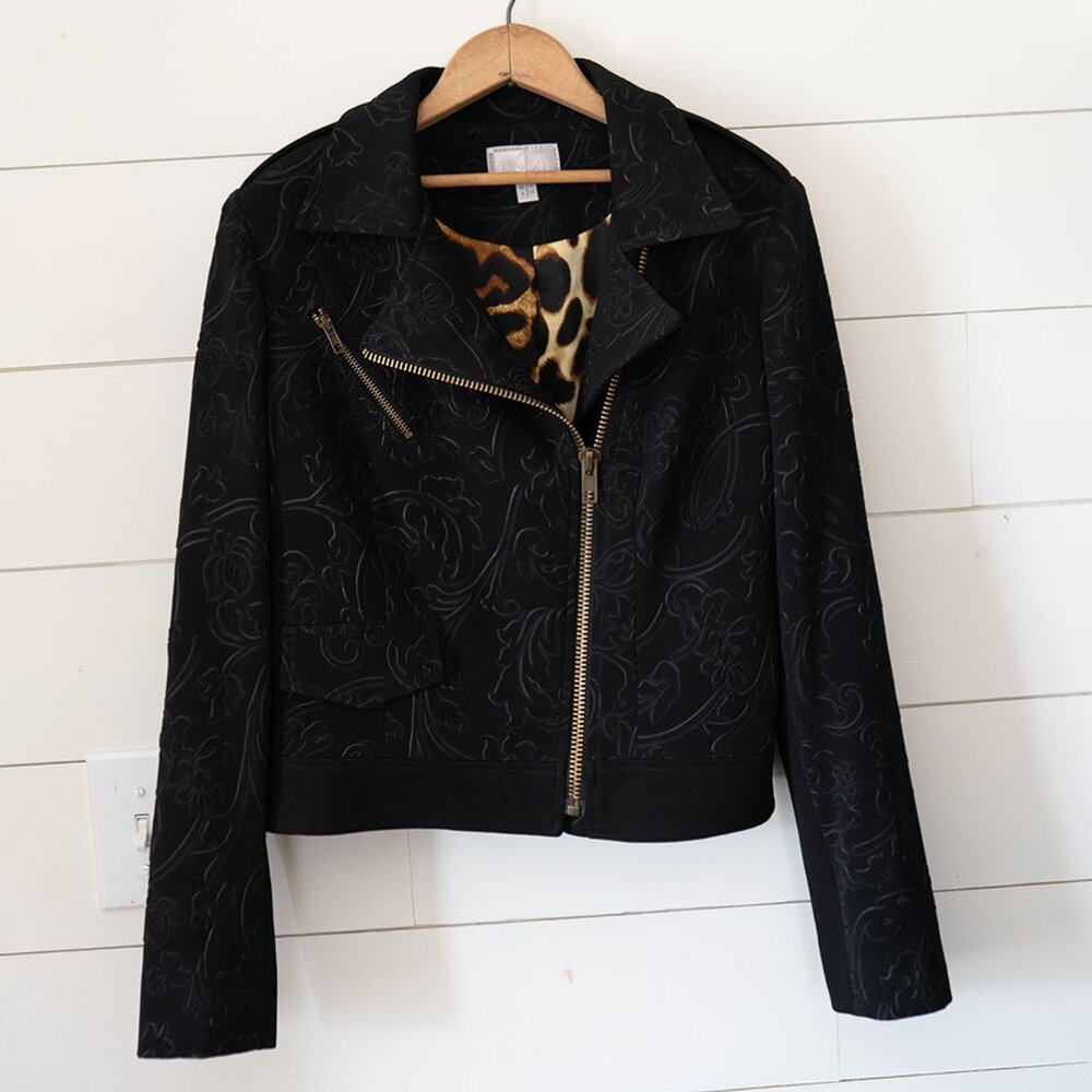 DESIGNER ALBERTO MAKALI Black Embossed JACKET US sz 8 ES sz 42 Top